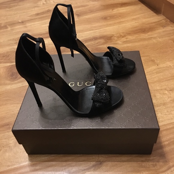 ❌SOLD❌Gucci shoes - Picture 3 of 6